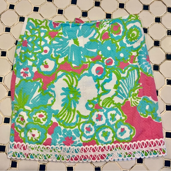EUC SZ 4 Lily Pulitzer printed skirt - Picture 1 of 4